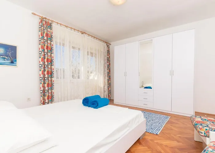 Apartment In Mit Grill Und Terrasse By Interhome *