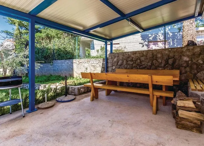 In Mit Grill Und Terrasse By Interhome * Crikvenica